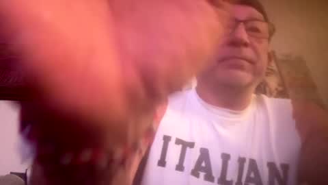 hoss43040 online show from September 15, 1:49 am