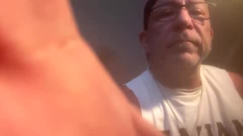 hoss43040 online show from September 21, 9:16 pm