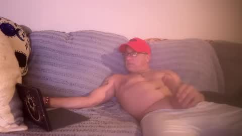 hoss43040 online show from September 24, 1:09 am