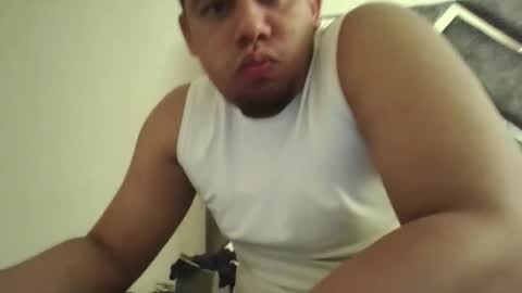 hot2512 online show from February 4, 8:47 pm