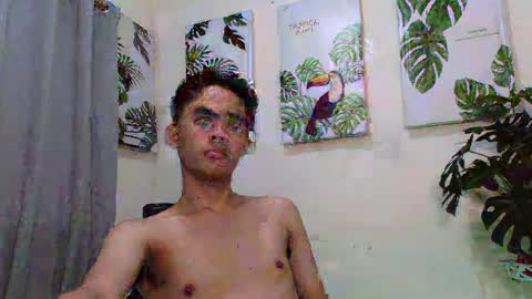 Snapshot of hot_8inchtwink chatting on January 25, 6:12 am Rylle online show from January 25, 6:12 am