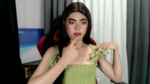 Snapshot of hot_8inchtwink chatting on September 9, 8:36 am Rylle online show from September 9, 8:36 am