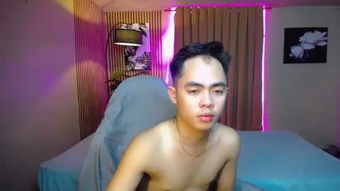 Snapshot of hot_8inchtwink chatting on September 29, 6:51 am Rylle online show from September 29, 6:51 am