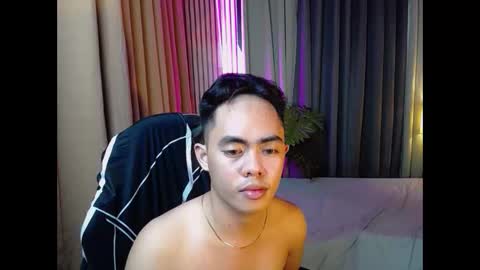 Snapshot of hot_8inchtwink chatting on December 2, 11:00 pm Rylle online show from December 2, 11:00 pm