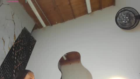 hot__genesis online show from December 22, 1:41 pm