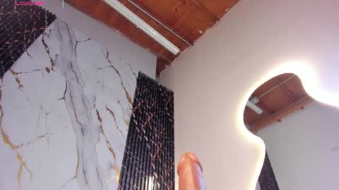 hot__genesis online show from July 22, 1:36 pm