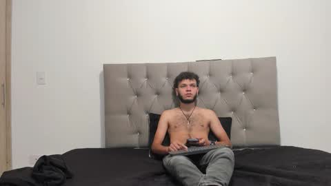 hot bad boy69 online show from January 13, 7:08 pm