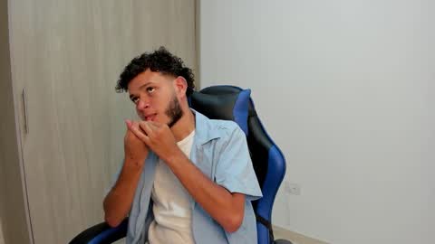 hot bad boy69 online show from March 9, 7:29 pm