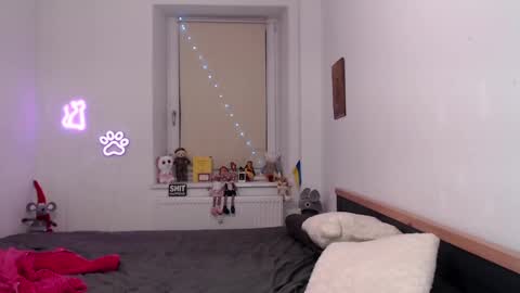 Snapshot of hot_berry69 chatting on December 9, 11:34 pm Dashka online show from December 9, 11:34 pm