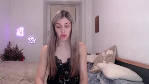 Snapshot of hot_berry69 chatting on January 6, 10:26 pm Dashka online show from January 6, 10:26 pm