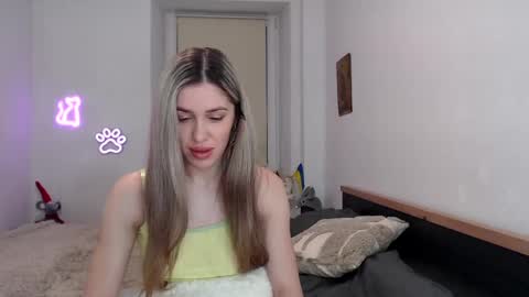 Snapshot of hot_berry69 chatting on January 17, 10:34 pm Dashka online show from January 17, 10:34 pm