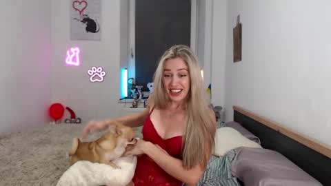 Snapshot of hot_berry69 chatting on September 12, 9:48 pm Dashka online show from September 12, 9:48 pm