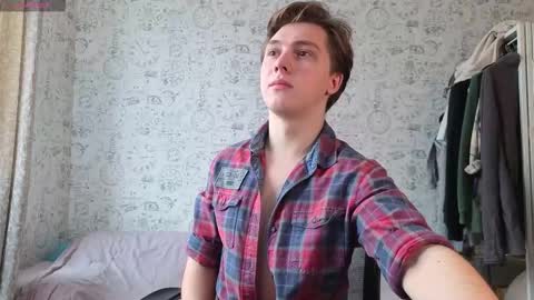 Snapshot of hot_boy_oscar chatting on October 10, 11:09 am Oscar online show from October 10, 11:09 am