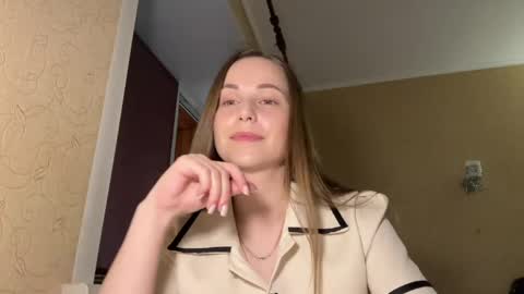 Snapshot of hot_chance_ chatting on May 20, 2:45 pm hot_chance_ online show from May 20, 2:45 pm