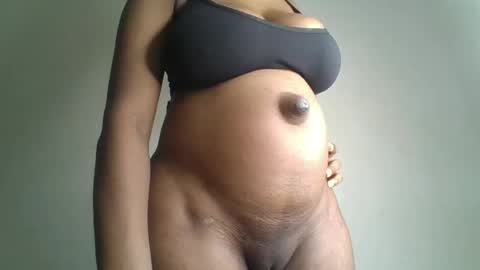 Snapshot of hot_choccoolate chatting on June 28, 12:55 pm Zarah online show from June 28, 12:55 pm