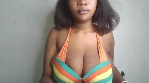 Snapshot of hot_choccoolate chatting on July 6, 8:22 pm Zarah online show from July 6, 8:22 pm