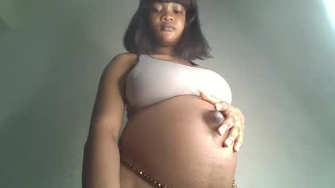 Snapshot of hot_choccoolate chatting on July 18, 9:46 am Zarah online show from July 18, 9:46 am