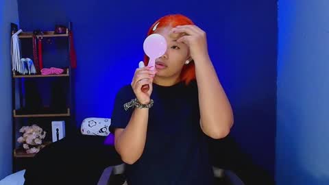 Snapshot of hot_chocolate_4u chatting on February 6, 12:37 pm hot chocolate 4u online show from February 6, 12:37 pm