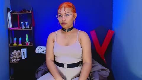 Snapshot of hot_chocolate_4u chatting on February 10, 3:21 pm hot chocolate 4u online show from February 10, 3:21 pm