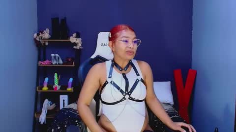 Snapshot of hot_chocolate_4u chatting on March 7, 6:33 pm hot chocolate 4u online show from March 7, 6:33 pm