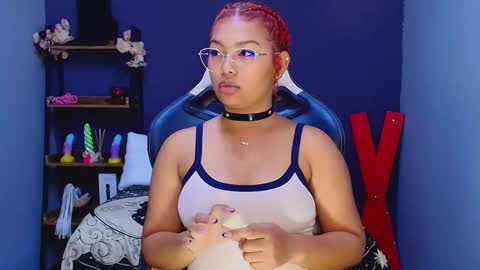 Snapshot of hot_chocolate_4u chatting on March 10, 9:29 pm hot chocolate 4u online show from March 10, 9:29 pm