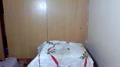 Snapshot of hot_ebony11 chatting on February 12, 6:03 pm chooo pie online show from February 12, 6:03 pm