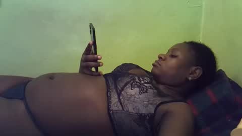 hot_girlly online show from November 17, 3:45 am