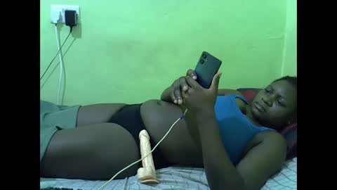 hot_girlly online show from November 27, 5:48 pm