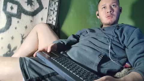 hot_guy36 online show from December 2, 3:34 am