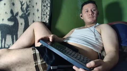 hot_guy36 online show from April 22, 4:59 am