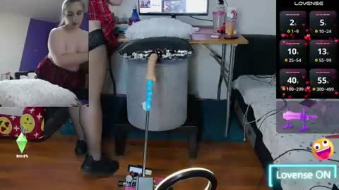 Snapshot of hot_jessica_tyler chatting on June 15, 3:47 pm Jessica Tyler online show from June 15, 3:47 pm