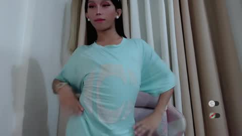 Khianna online show from June 25, 2:10 pm