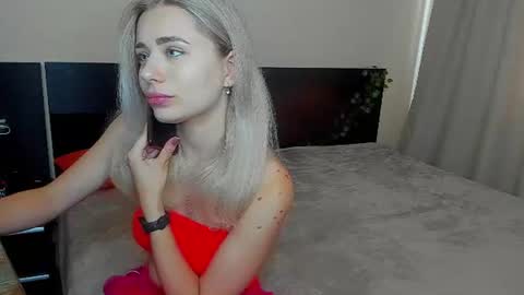 Snapshot of hot_kittie_hot chatting on July 9, 11:14 am hot_kittie_hot online show from July 9, 11:14 am
