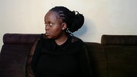 Linah online show from November 2, 11:07 pm