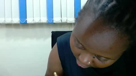 Linah online show from December 22, 4:37 pm