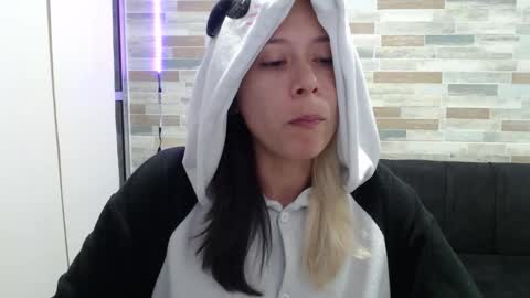 Mia online show from September 24, 2:04 am