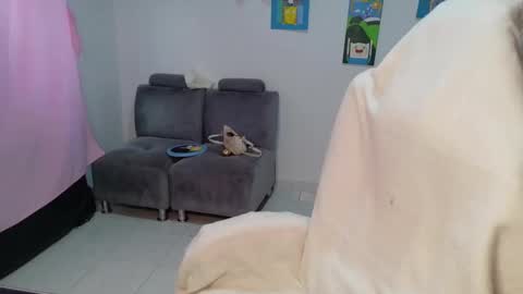 Snapshot of hot_mommymia chatting on February 25, 7:12 pm Mia online show from February 25, 7:12 pm