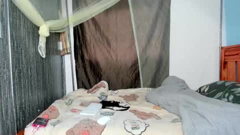 hot_moxie online show from November 17, 3:56 am