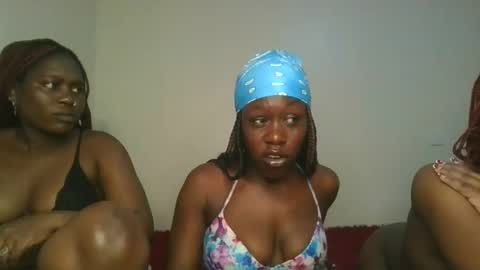 Hot petite online show from November 5, 6:02 am