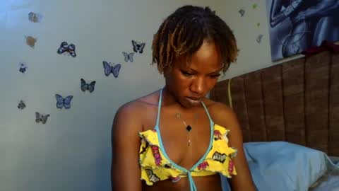 hot petite100 online show from June 22, 11:40 am