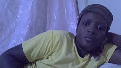 RAYLAH online show from April 8, 1:27 am