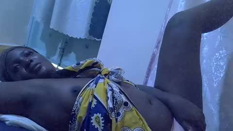 RAYLAH online show from April 20, 9:12 am