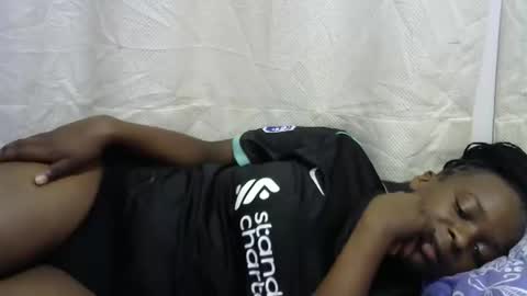 Snapshot of hot_rinah chatting on December 4, 7:17 am Hot rinah online show from December 4, 7:17 am