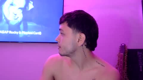 hot_ryyan online show from October 27, 3:27 pm