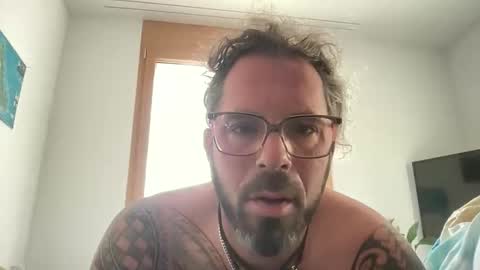 letmedoo2 online show from January 19, 8:18 am