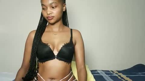 Snapshot of hot_sexy_babe chatting on May 19, 2:01 pm Bellah online show from May 19, 2:01 pm