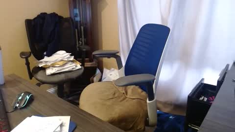 Snapshot of hot_sissyslut chatting on April 29, 5:17 pm SissySlutBitch online show from April 29, 5:17 pm