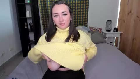 Snapshot of hot_squirtgirl chatting on November 6, 3:07 am Vasilisa online show from November 6, 3:07 am