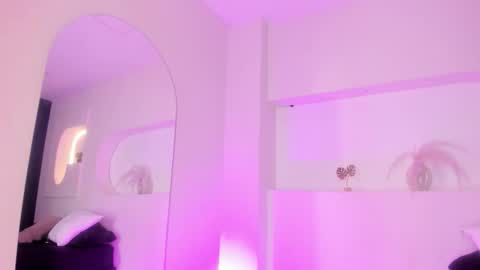 Snapshot of hot_valery_ chatting on September 11, 12:05 pm Valery online show from September 11, 12:05 pm