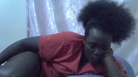 hot_zelinda online show from June 17, 12:02 am
